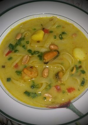 O poză a rețetei Supa thaï cu fructe de mare.