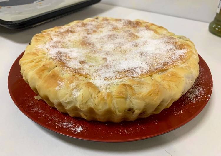 Recipe of Award-winning Phyllo chicken pie