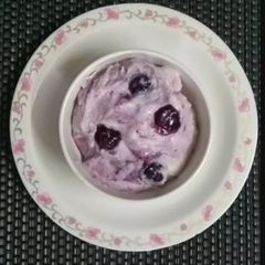 A picture of Black currant (Violet) Shrikhand.