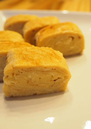 A picture of Dashimaki Tamago - Japanese rolled omelet.