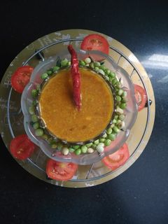 લીલી તુવેર ની દાળ (Green Tuver Dal Recipe In Gujarati) રેસીપી મુખ્ય ફોટો