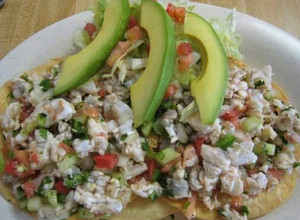 Una foto de Ceviche de mariscos (mi receta tapatia)