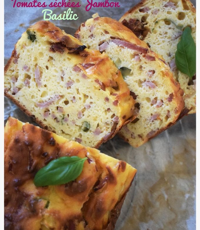 Une photo de Cake à la ricotta tomates séchées jambon et basilic