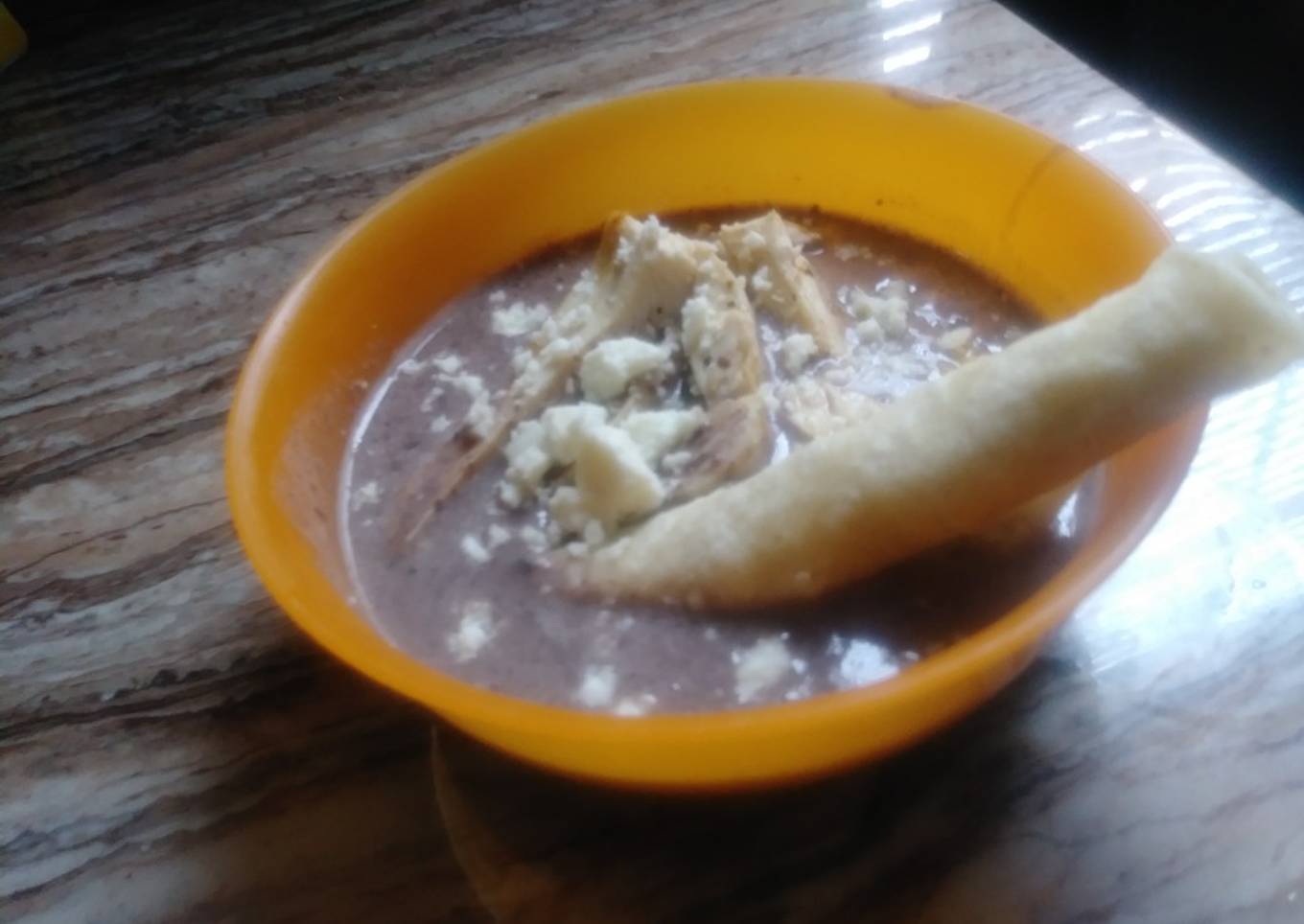 Sopa de frijoles