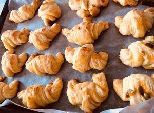 Hình của món Bánh sừng bò croissant bơ thực vật (Margarine).