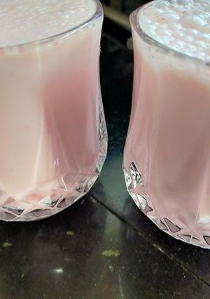 A picture of Strawberry Milk shake.