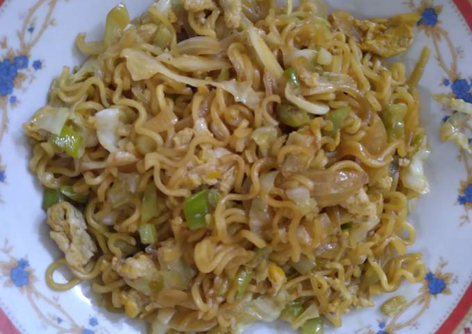 Mi goreng instan