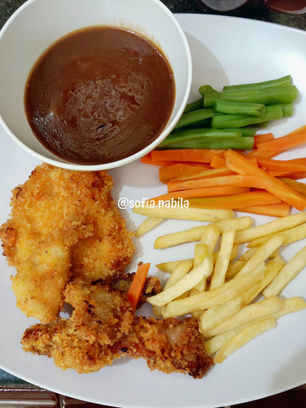 Anti Ribet, Membuat 36. Chicken Steak dengan Saus Lada Hitam Enak