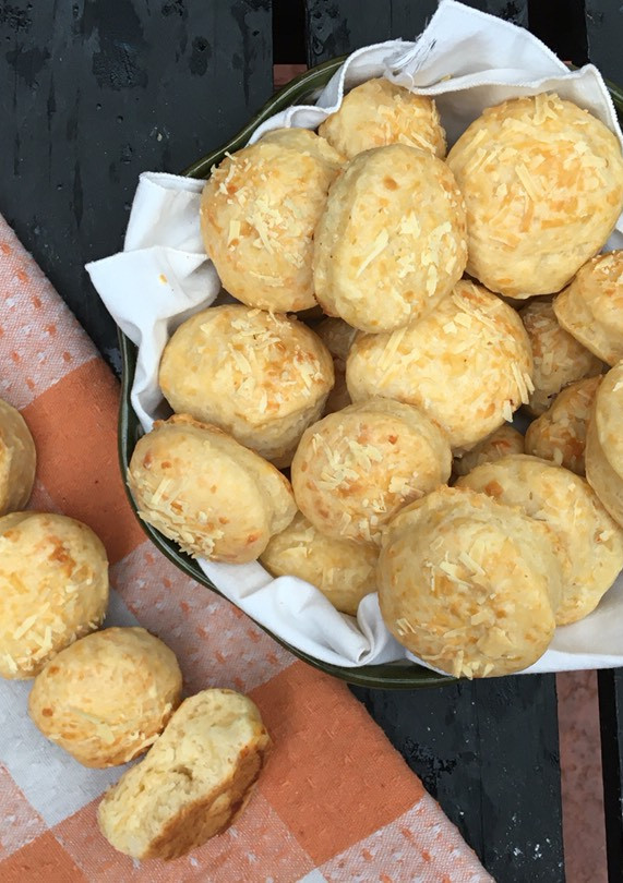 Una foto de SCONES DE QUESO 🧀 sin manteca