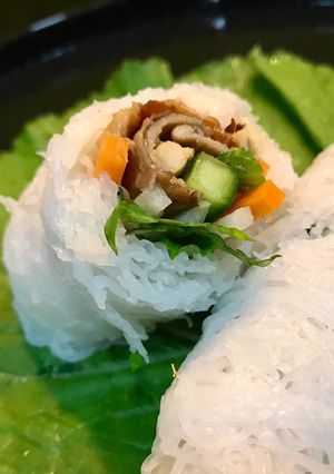Hình của món Bánh hỏi cuộn nấm.