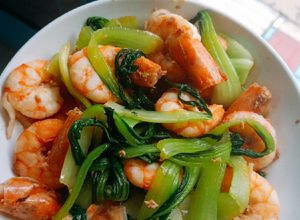 Hình của món Tôm xào cải thìa.