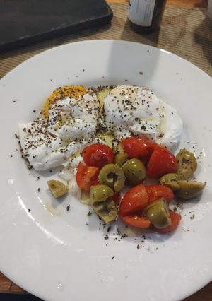 Una foto de Huevos poché sin utensilios especiales