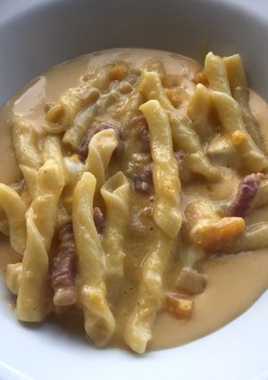 A picture of Pasta with pumpkin.