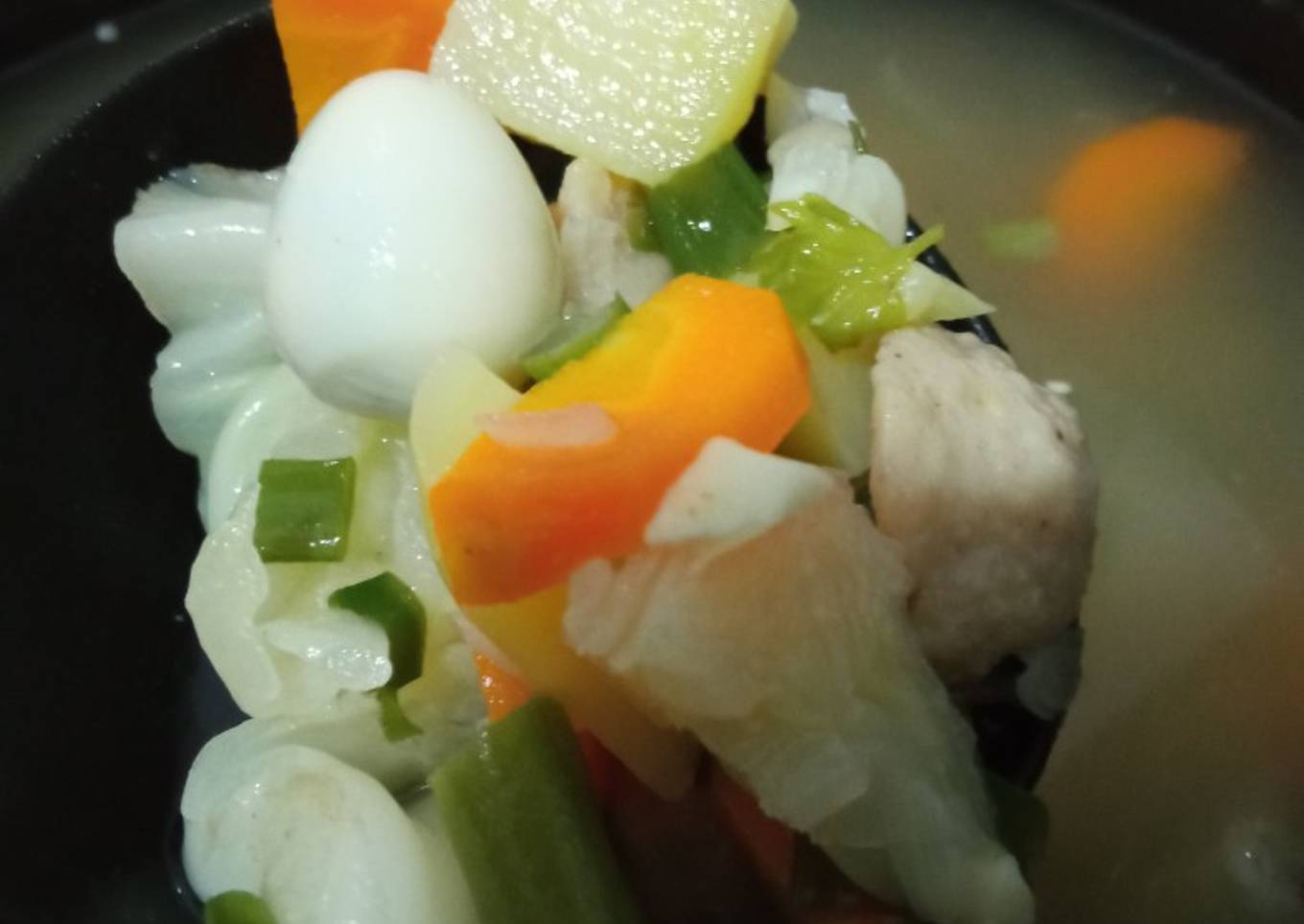 Sop sayur bakso