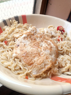 Indomie da kwai ainihin hoton girkin