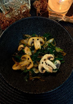 Una foto de (Espinacas con champiñones) - Adviento Halloween
