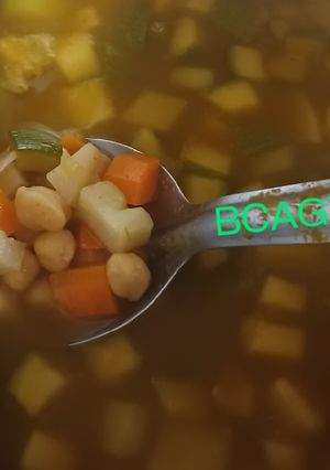 Una foto de Caldo tlalpeño a mi estilo