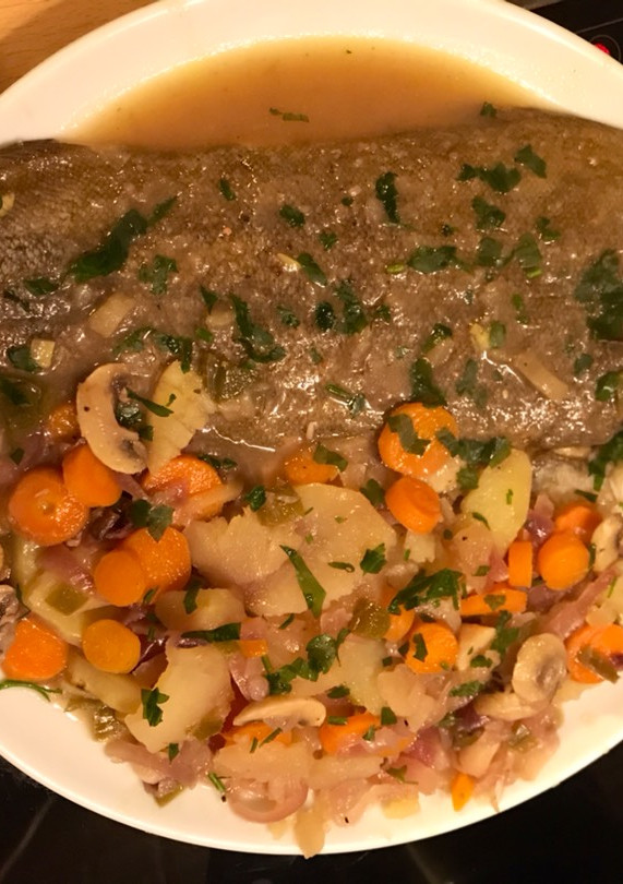 Una foto de Lenguados con verdura al horno