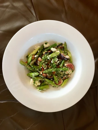 Easy Ways Prepare Recipes Asparagi con Fichi e Pesto (always sounds good in Italian) Lean in 7 the Perfect Delicious.