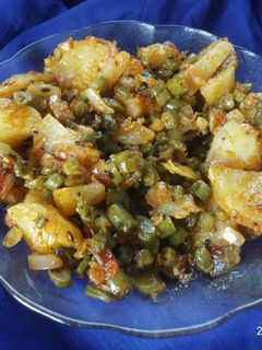 फ्रेंच बीन्स भाजी (french beans bhaji recipe in marathi) रेसिपी चे मुख्य फोटो 