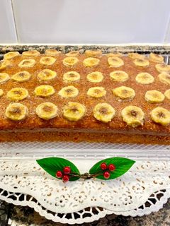 Una foto de Pastel de maíz, caramelo y plátano (versión Isamara Amancio)