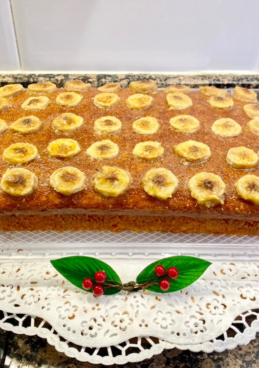 Una foto de Pastel de maíz, caramelo y plátano (versión Isamara Amancio)