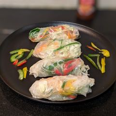 A picture of Vietnamese spring rolls.