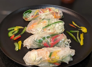 A picture of Vietnamese spring rolls.