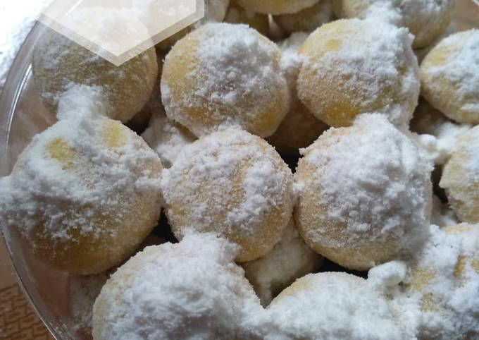 Kue Putri Salju