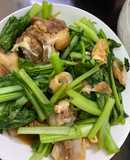 Cải ngồng xào cuống họng