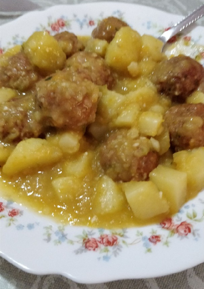 Una foto de Albóndigas en salsa