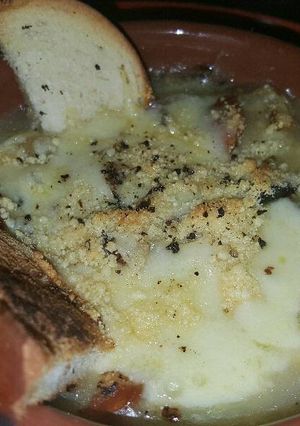 Una foto de Sopa de cebolla Parisina