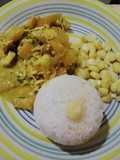Pollo al curry con piña y coco