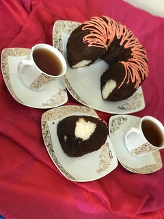 عکسی از دستور کیک شکلاتی سورپرایز