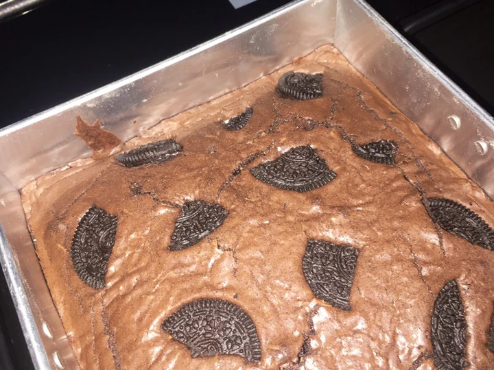 Langkah Mudah untuk Menyiapkan Resep Shiny Crust Chocolate Fudge Brownies yang Lezat Anti Ribet, Lezat