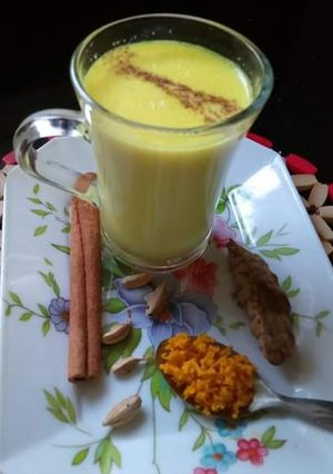 A picture of Turmeric latte#themechallenge.
