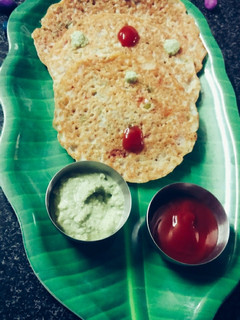 મસાલા ઉત્તપમ(masala uttapam Recipe in Gujarati) રેસીપી મુખ્ય ફોટો