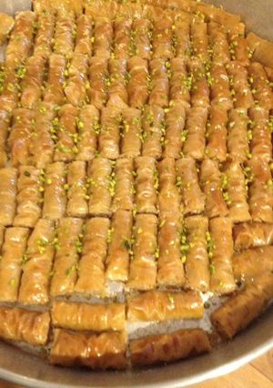 A picture of Lebanese Finger Baklava.