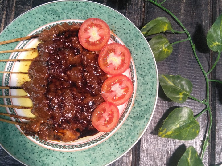 Bagaimana Menyiapkan Sate entok bumbu kacang kecap manis, Enak