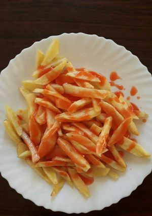 A picture of Shallow fried chips.