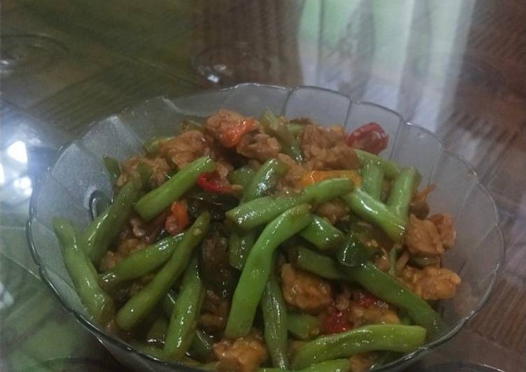 Tumis buncis tempe cabe ijo pedas manis