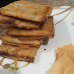 A picture of Smokey potatoes box patties.