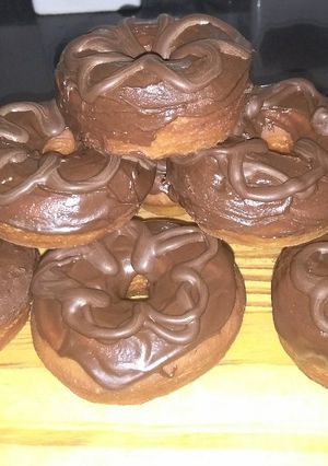 Una foto de Donas bañadas.