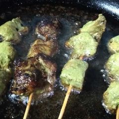 A picture of Haryali Chicken Tikka.
