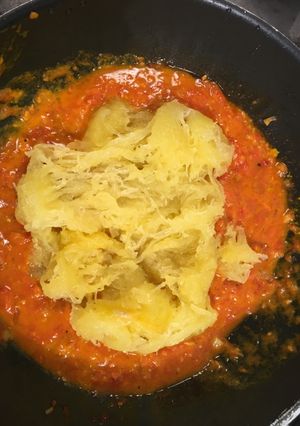 Une photo de Spaghettis végétales sur lit de sauce 🍅