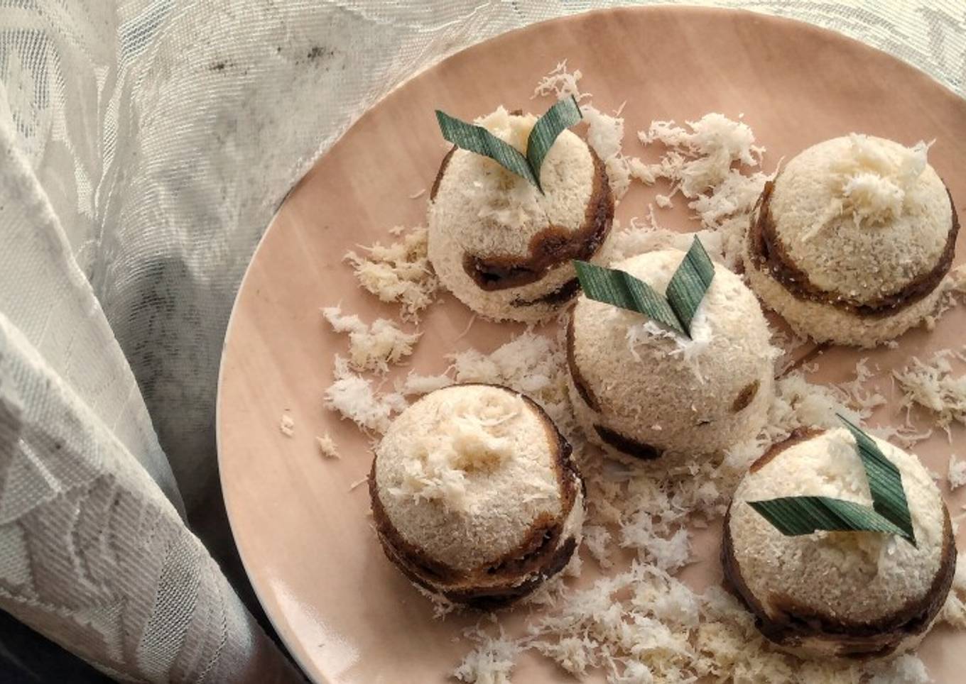 Awug / Traditional Steamed Rice Flour and Palm Sugar Cakes