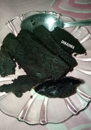 Foto resep Bolu arang kukus 😂
