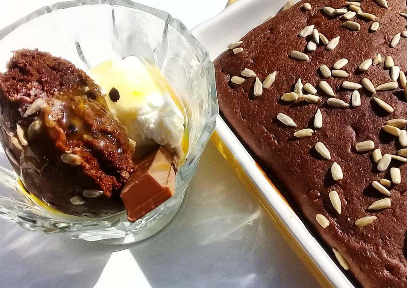 Choc-banana sponge with sunflower seeds topping