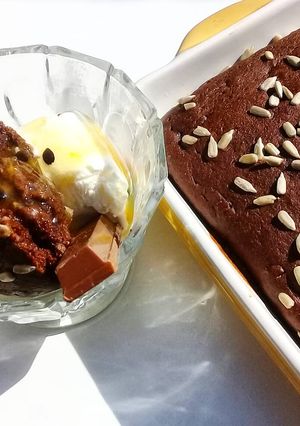 A picture of Choc-banana sponge with sunflower seeds topping.