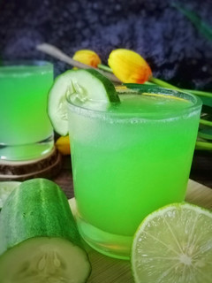 Gambar 🇲🇽 Agua Fresca De Pepino (Mexican Cucumber Limeade)